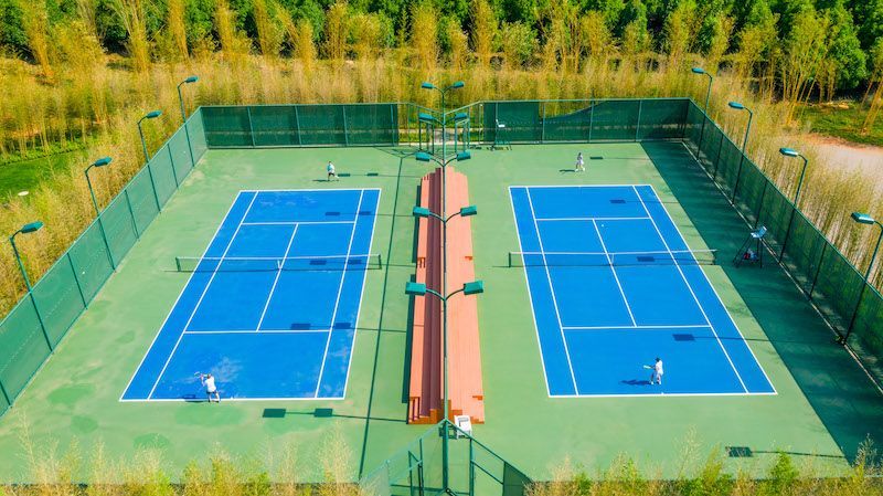 在花海中享健身乐趣弥勒太平湖国际生态旅游度假区网球场开业迎客