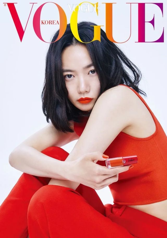 组图韩国女星裴斗娜黑白氛围感写真大片