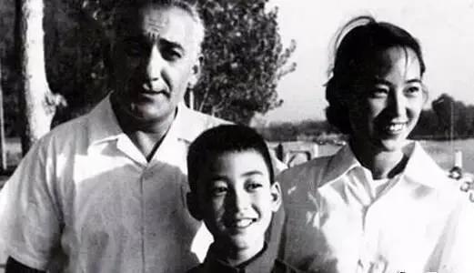 李德被召回苏联后,留在中国的两位妻子后来怎样了