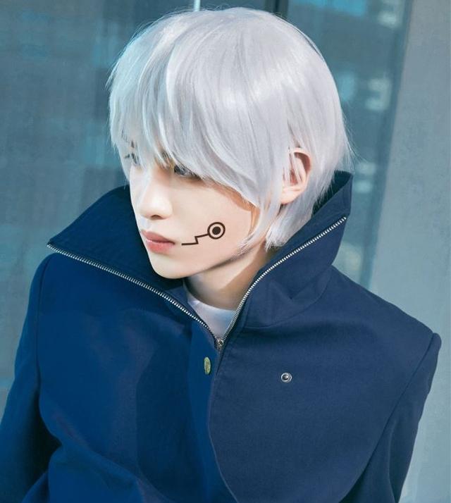 黄明昊成功解锁新 cosplay 人物"狗卷棘",这次的造型真的太绝了!