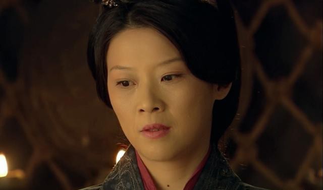 她们和薄姬交好,那是因为薄姬被魏王豹盛宠,她们不过想借助薄姬,得到