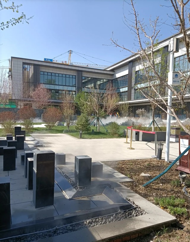 由此,御锦城还是