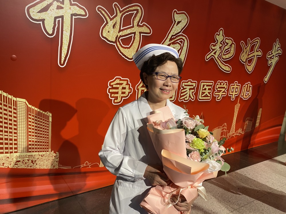 中山一院护理部主任荣获第48届南丁格尔奖章