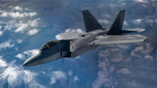 f22终于现了原形!中国雷达在线直播飞行轨迹,一举打破隐身神话