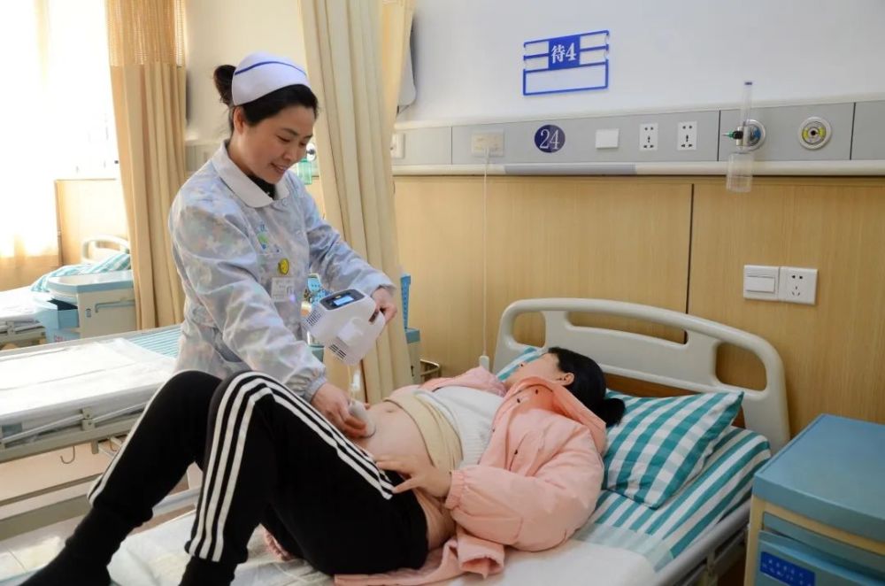 用责任和爱心守护产妇健康记遂昌县人民医院妇产科护士长朱香红