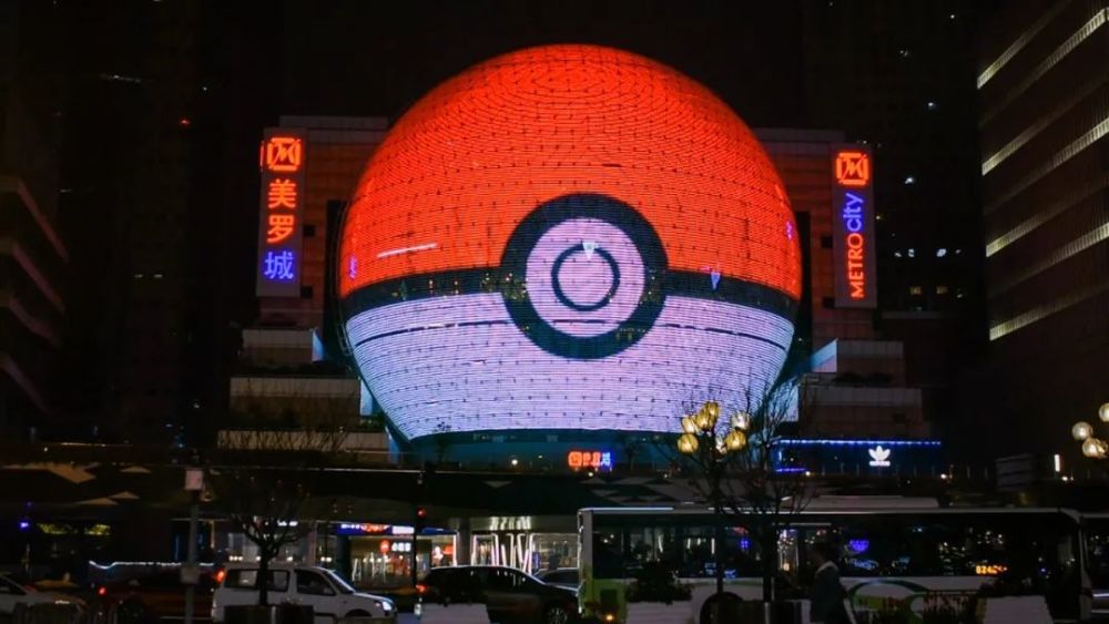 美罗城&蜘蛛侠把户外大屏与数字化媒体紧密结合,户外led广告将逐渐