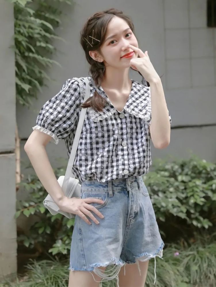 今年夏天不要乱穿衬衫!这几件最适合小个子女生,上学上班都能穿!