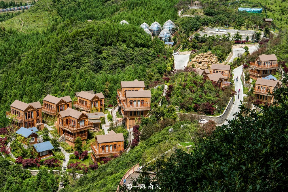 中国凉都六盘水夏季平均气温只有197避暑度假好惬意