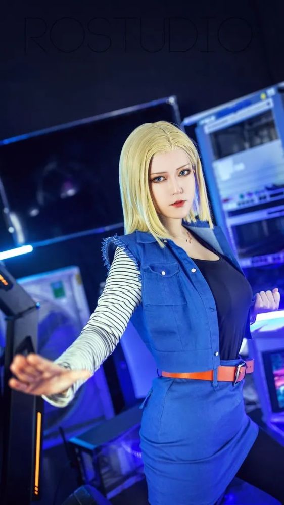 cos观赏人造人18号