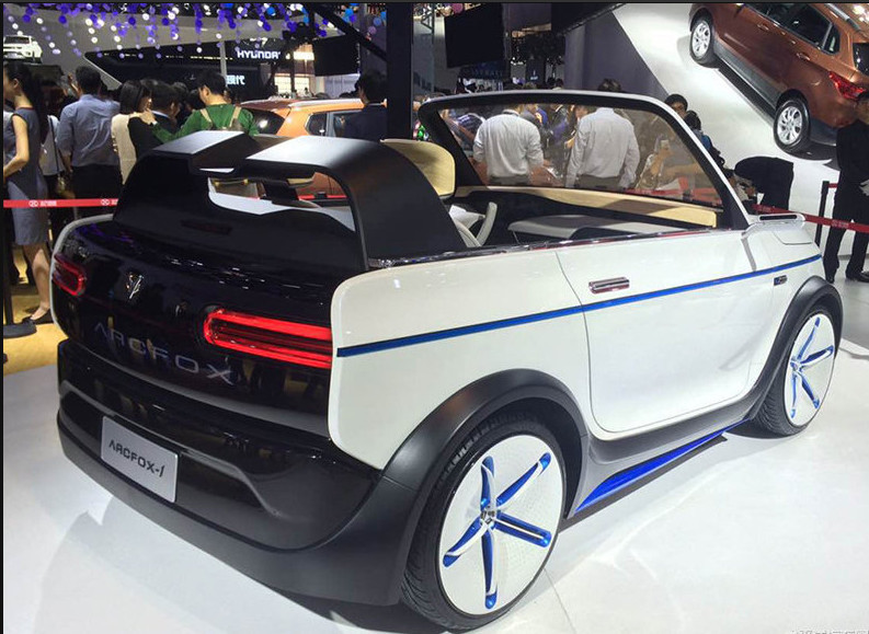 国产双门电动敞篷跑车,打造行业标杆,让比亚迪没脾气_腾讯新闻