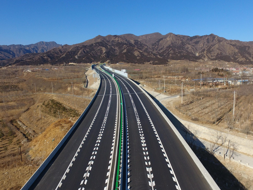 雄郑高速公路河北段图片