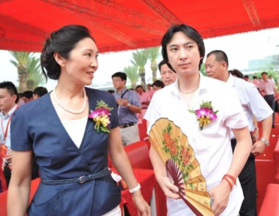 2年帮老公还债2000亿王健林妻子林宁嫁不嫁首富我都是豪门