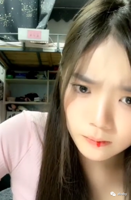 虽然已经出道当艺人,但刘丽千的生活其实并不是非常