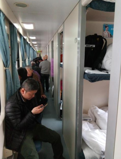 火车上的卧铺为什么不是男女分开看完涨知识了