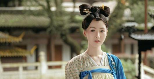 撞脸郑爽和王一博搭过戏黄馨瑶在骊歌行出演女配角孙灵薇