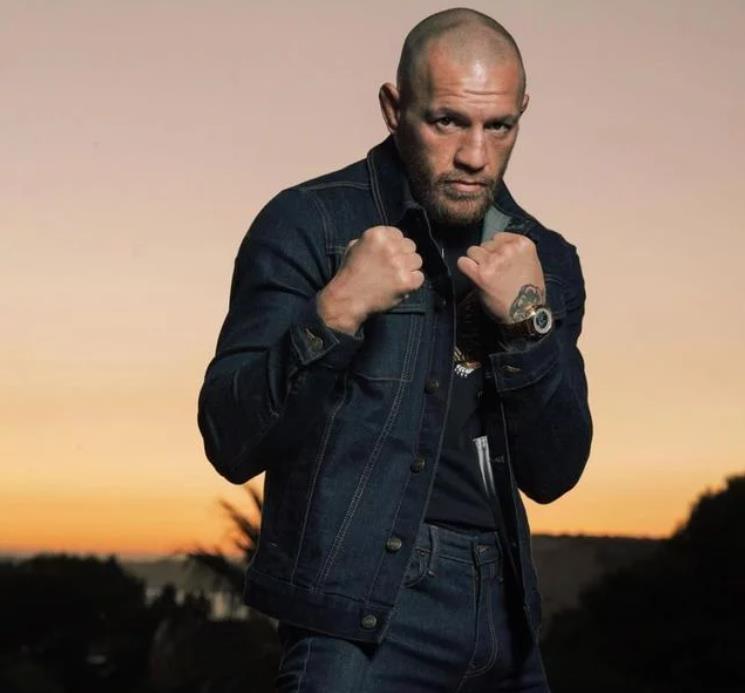 在第二回合被钻石达斯汀-普瓦里尔tko,尽管如此,嘴炮依然入账约2500万