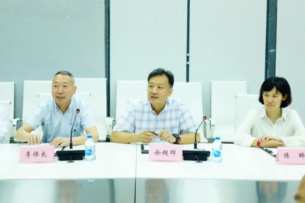 中国民航局航空器适航审定司司长徐超群视察冠一通飞