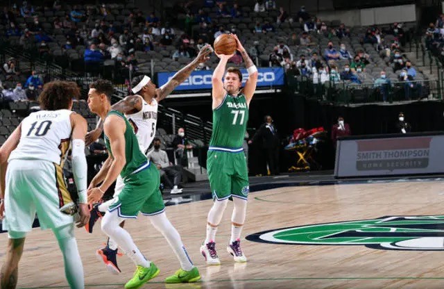 开拓者 18分大胜，7分险胜！NBA卫冕冠军逼上绝境，湖勇大战要来了