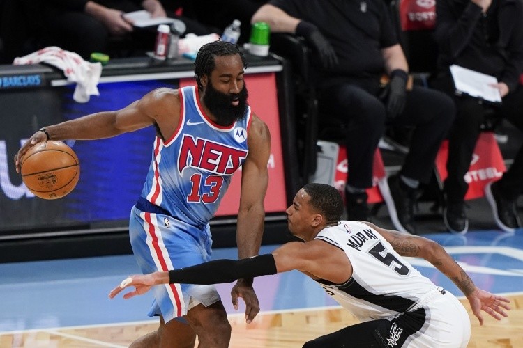 nba 25分钟砍18＋7＋11，哈登赛后点名卡佩拉！火箭的解体，或由此开始