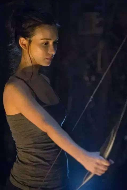 卢靖姗出道的第一部电影,正是吴京自导自演的影片《狼牙》,两人有过