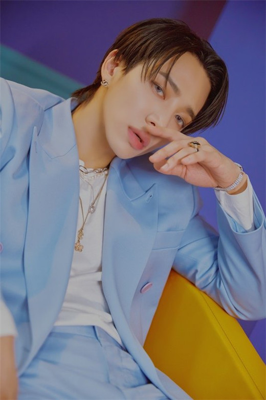 highlight成员李起光担任广播节目一周特别dj