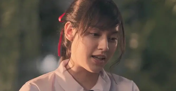 尤里是被娜诺"调教"出来的另一个"禁忌女孩",但两人的行事风格却大相