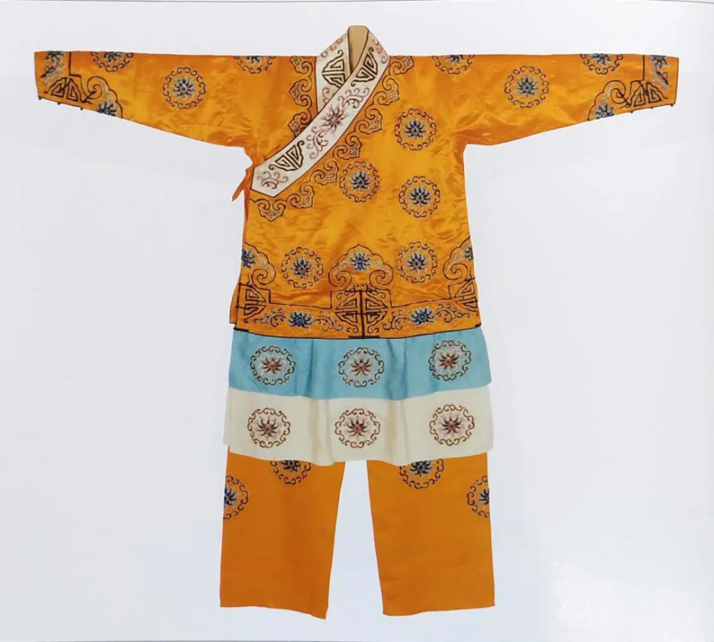 不愧为国粹,京剧服饰可真是太讲究了_腾讯新闻