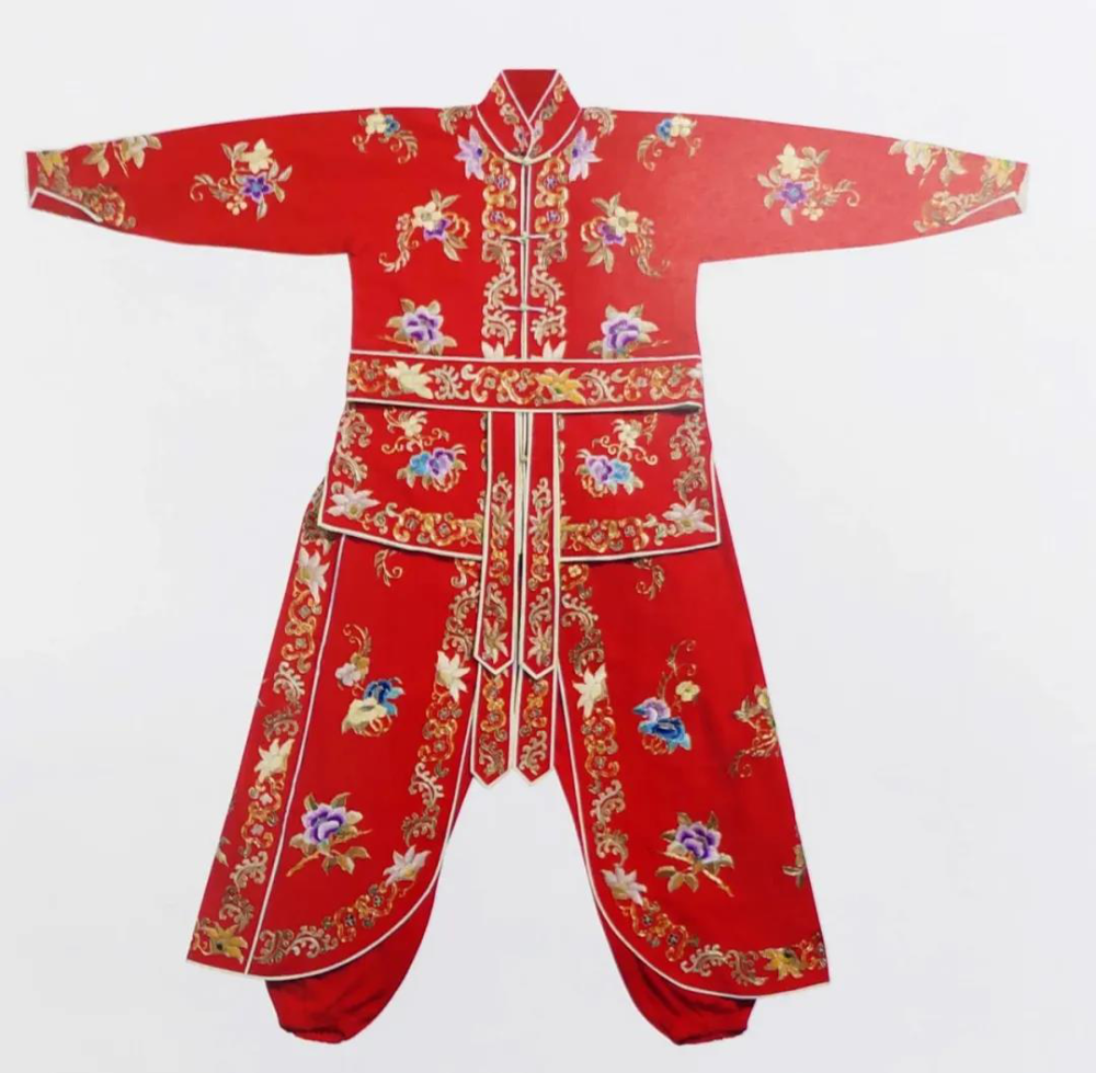 不愧为国粹京剧服饰可真是太讲究了