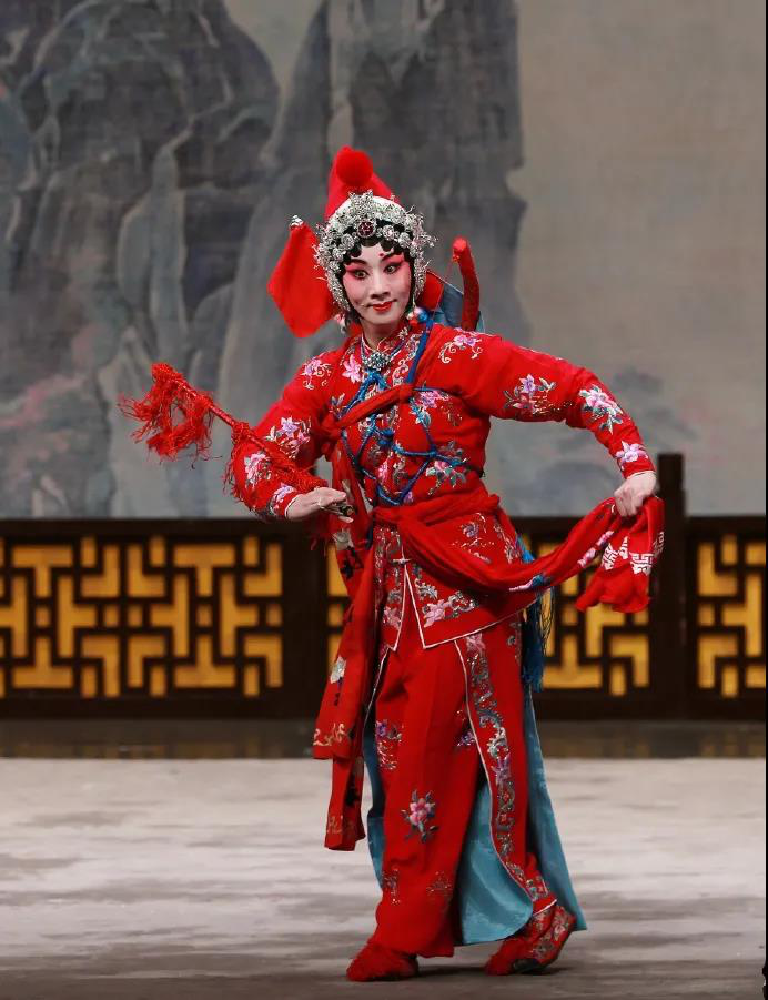 不愧为国粹京剧服饰可真是太讲究了