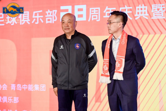 青岛足球记忆犹新的两位教练李章洙和张外龙都发来了祝贺视频,刘国江