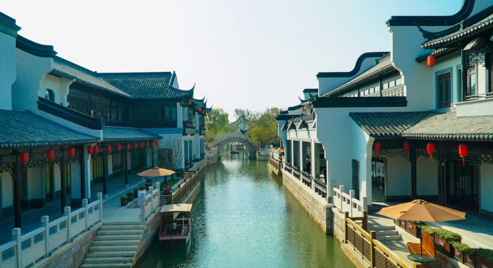 西塘等几大江南古镇的兴起,就得益于专家深入群众的调研,对游客喜好的