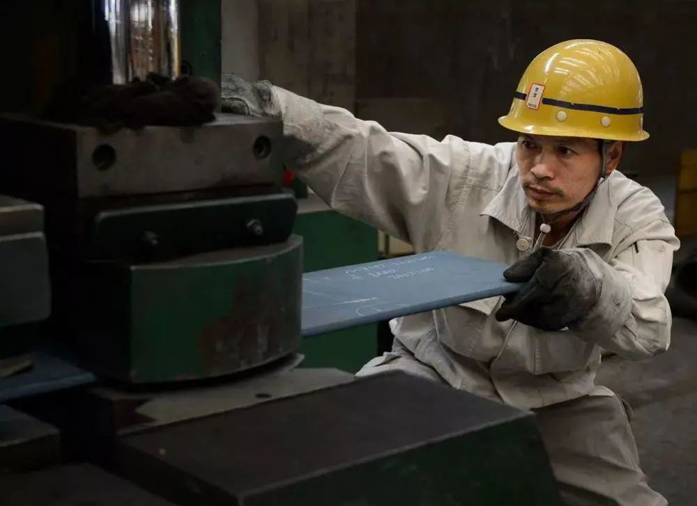 我哪也不比别人差,今年38岁了,为何还没老婆没存款,一事无成?_腾讯新