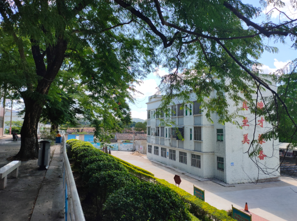 学生请愿金玉中学把教室空调遥控器交出来