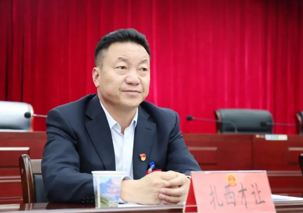 玉树州副州长玉树市长扎西才让调任黄南州州长