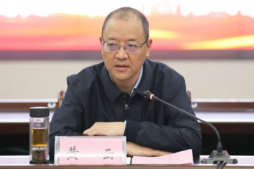 队伍教育整顿鹰潭中院在行动