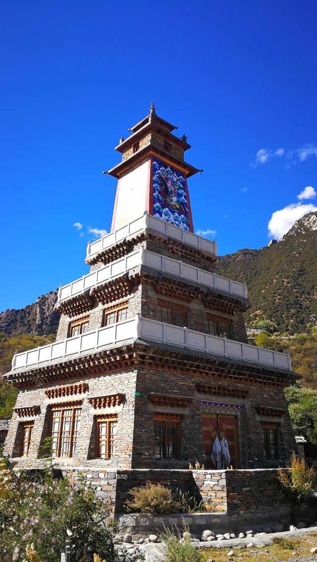 西行漫记第43天,林芝到工布江达,尼洋河,格萨尔古堡令人惊艳