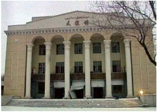 戈壁滩上几百座坟墓里面埋的都是孩子记1994克拉玛依火灾