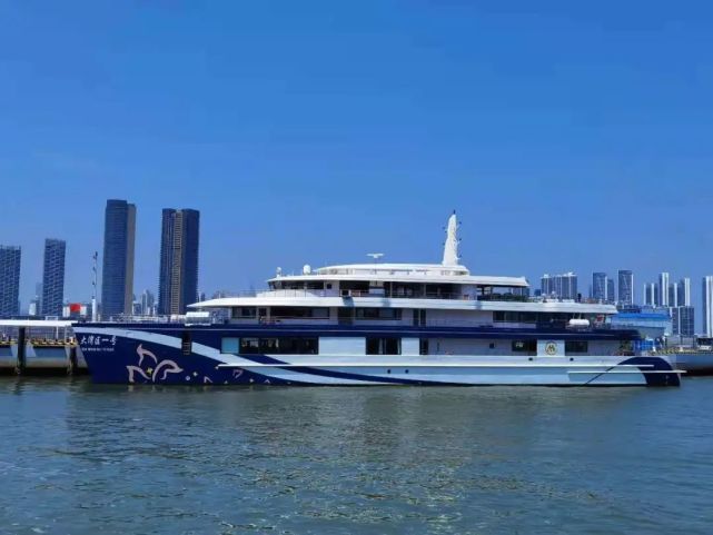 乘坐"大湾区一号"游轮去看港珠澳大桥|母亲节|港珠澳大桥|地铁|深圳