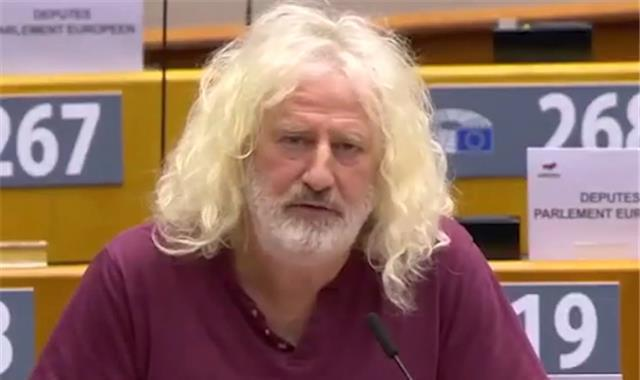 华莱士还发问,中国40年来从来没有轰炸其他国家,为什么欧洲要对中国