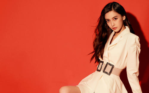 被拍,禁烟大使黄晓明禁不了老婆的烟|angelababy|黄晓明|小海绵|虞然