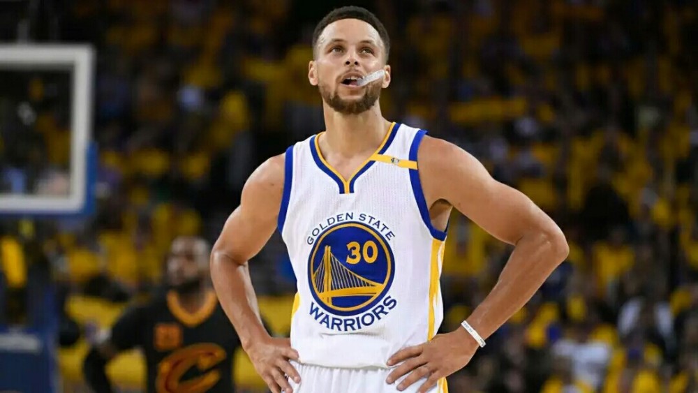 nba 朱芳雨和库里的三分球谁能赢？