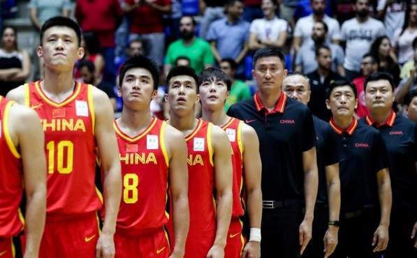 篮板排行_NBA现役篮板榜第一,冲击历史榜单前十,巨星到蓝领让人唏嘘