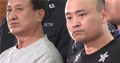 姚玉忠自己设计了一套"扎子",只要往土壤里一扎就能从土质上分析地下