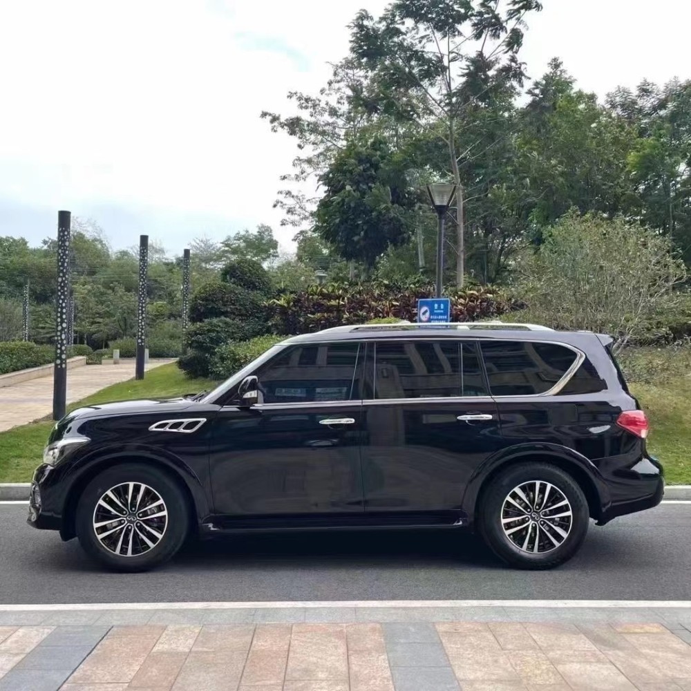 英菲尼迪qx80售价30万尊贵严谨气场强大
