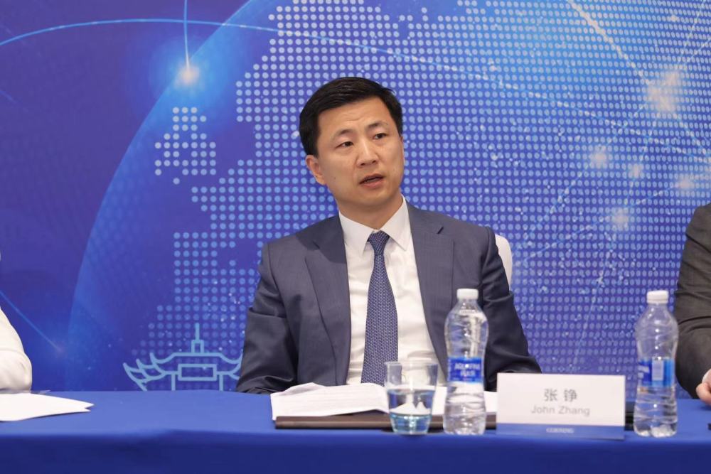 康宁显示总裁张铮:最大化产能稳定玻璃市场供应