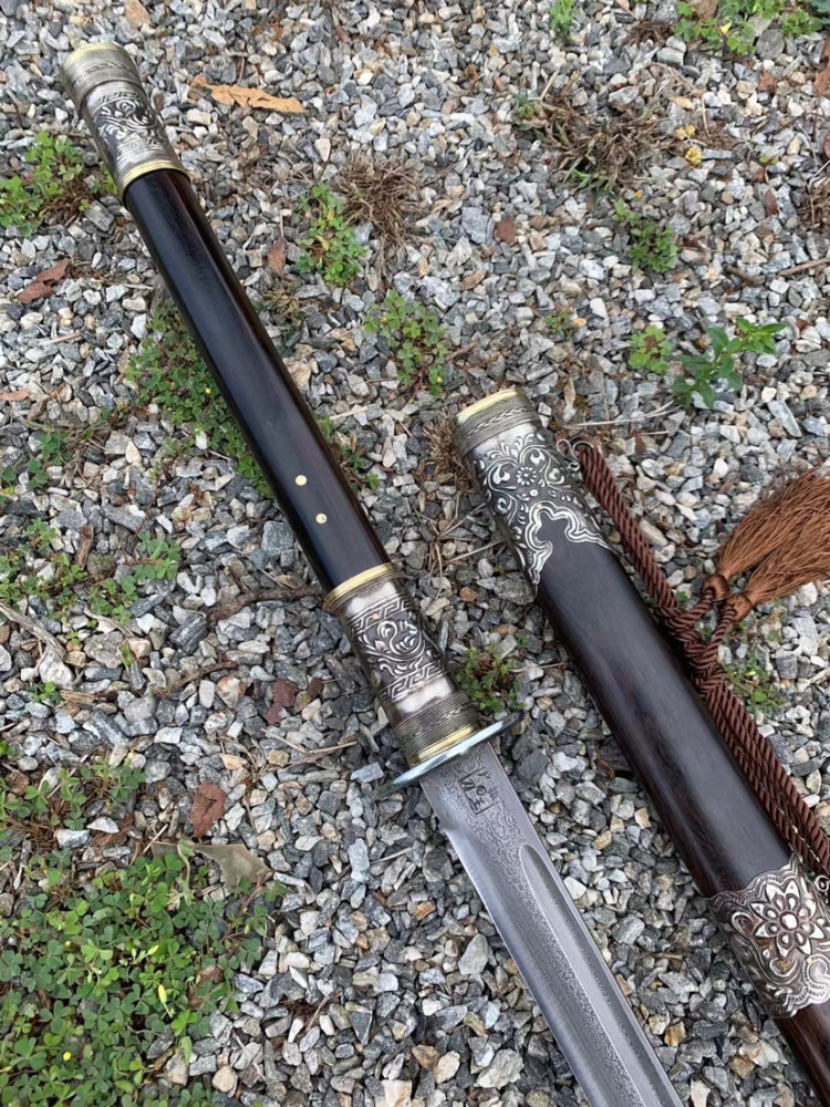 户撒刀中华苗刀鉴赏_腾讯新闻