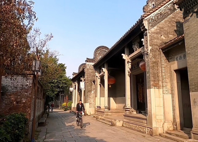 广州叫黄埔的地方很多,比如黄埔军校,但黄埔村才是这个地名真正最早的