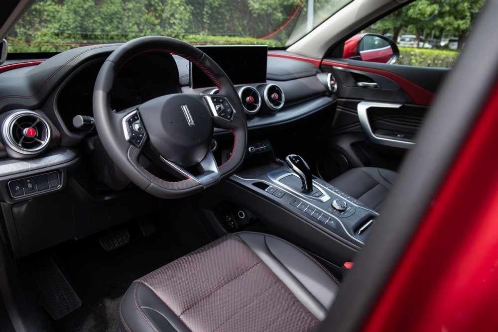 2021款wey vv5颜值高,外表与内饰无可挑剔_腾讯新闻