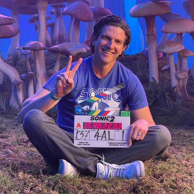 本·施瓦茨,金·凯瑞,詹姆斯·麦斯登等回归主演,杰夫·福勒回归执导