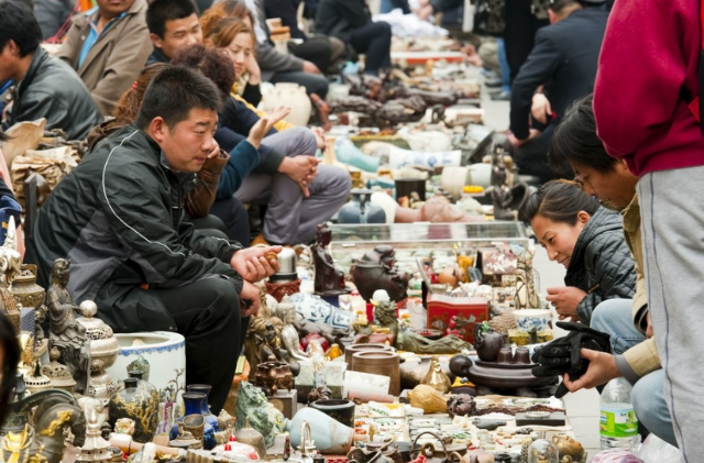 资料图 来源:ic photo记者发现,北京潘家园旧货市场有限公司早在2020
